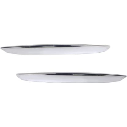 Picture of Hood Molding