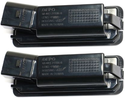 Picture of License Plate Light